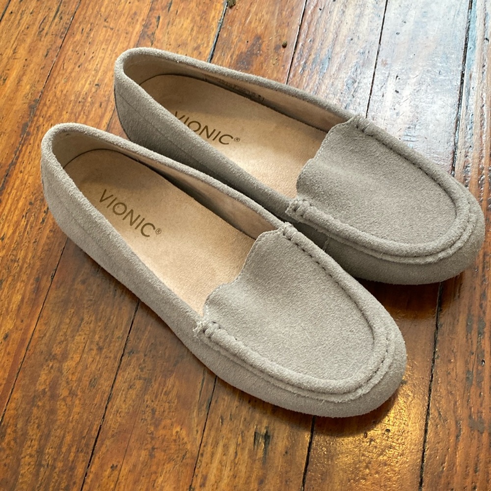 Vionic suede loafers. Size 6.